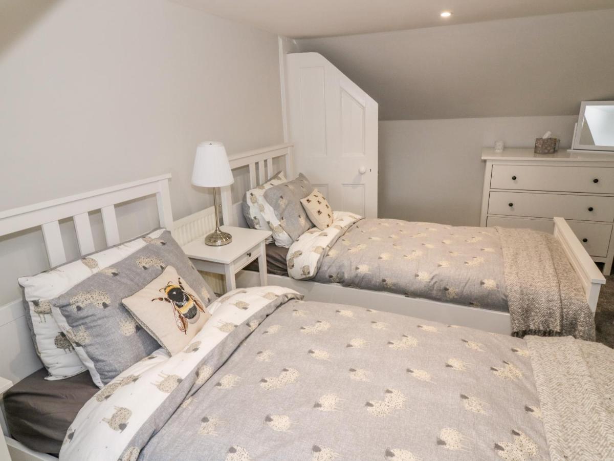 Ivy Bank Villa Торнхил Екстериор снимка